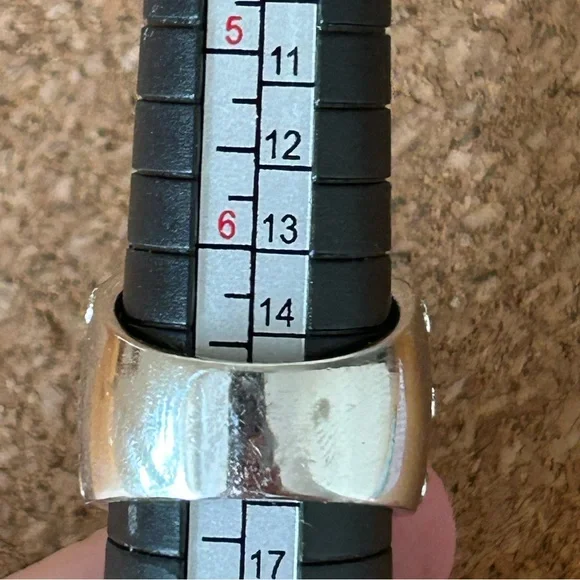 BLING BLING RING!! - Picture 8 of 8